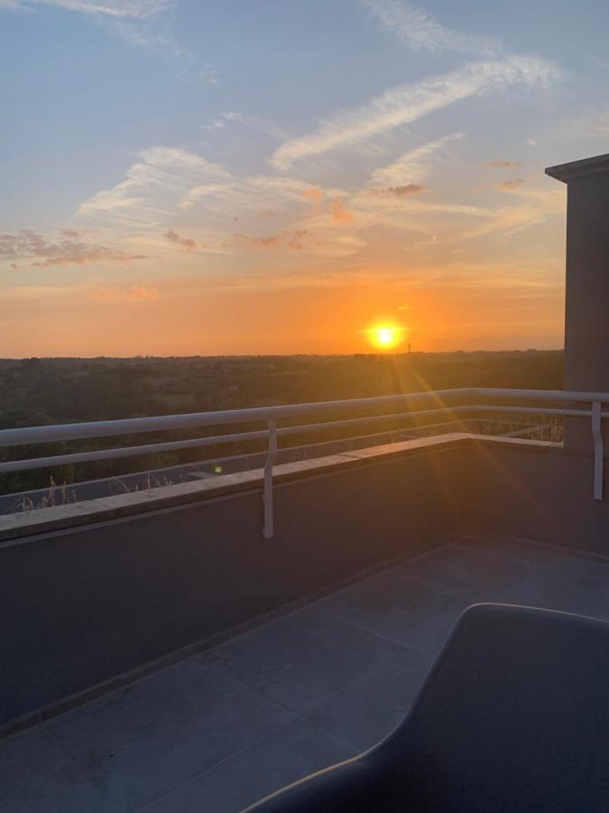 דירות Penthouse Aureliana Attico Con Piscina A Roma מראה חיצוני תמונה