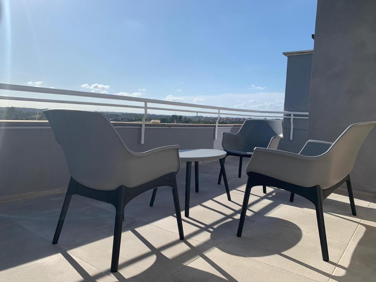 דירות Penthouse Aureliana Attico Con Piscina A Roma מראה חיצוני תמונה