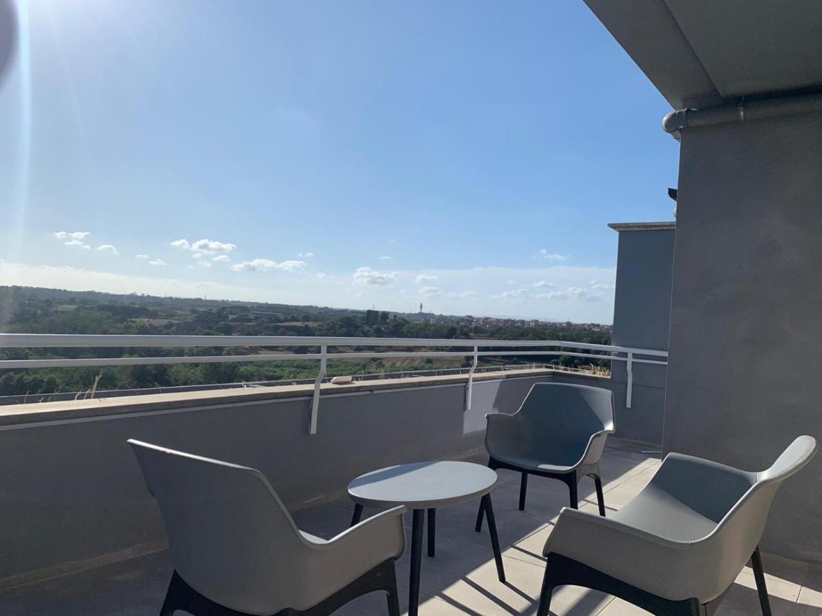 דירות Penthouse Aureliana Attico Con Piscina A Roma מראה חיצוני תמונה