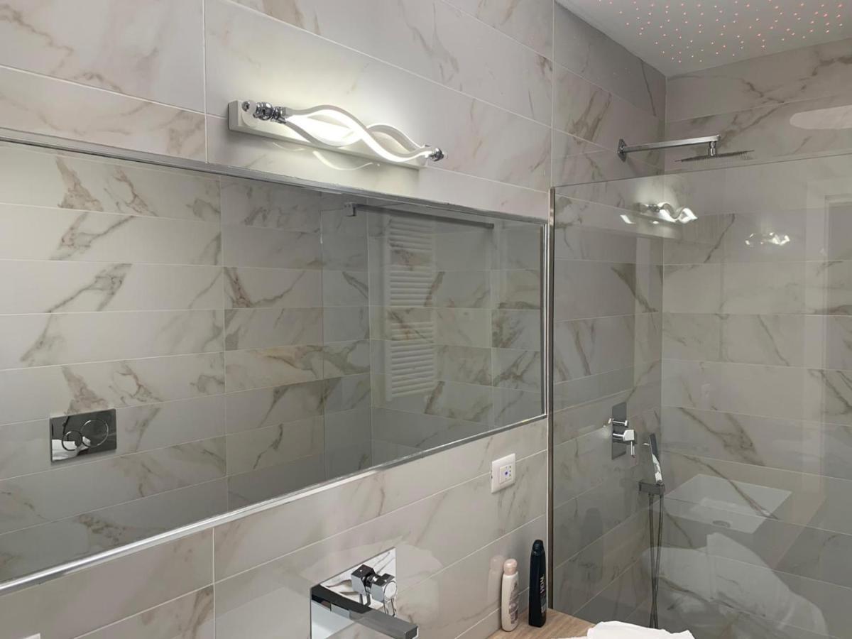 דירות Penthouse Aureliana Attico Con Piscina A Roma מראה חיצוני תמונה