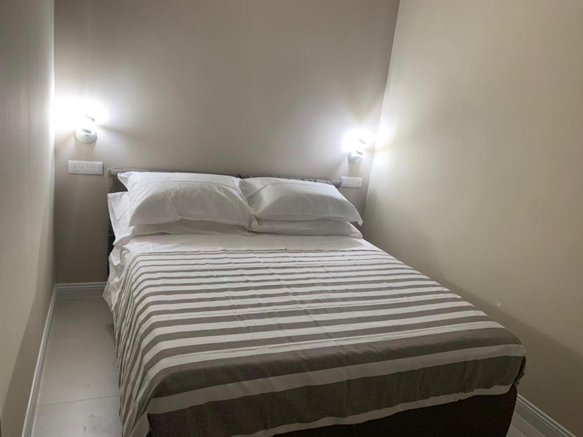 דירות Penthouse Aureliana Attico Con Piscina A Roma מראה חיצוני תמונה