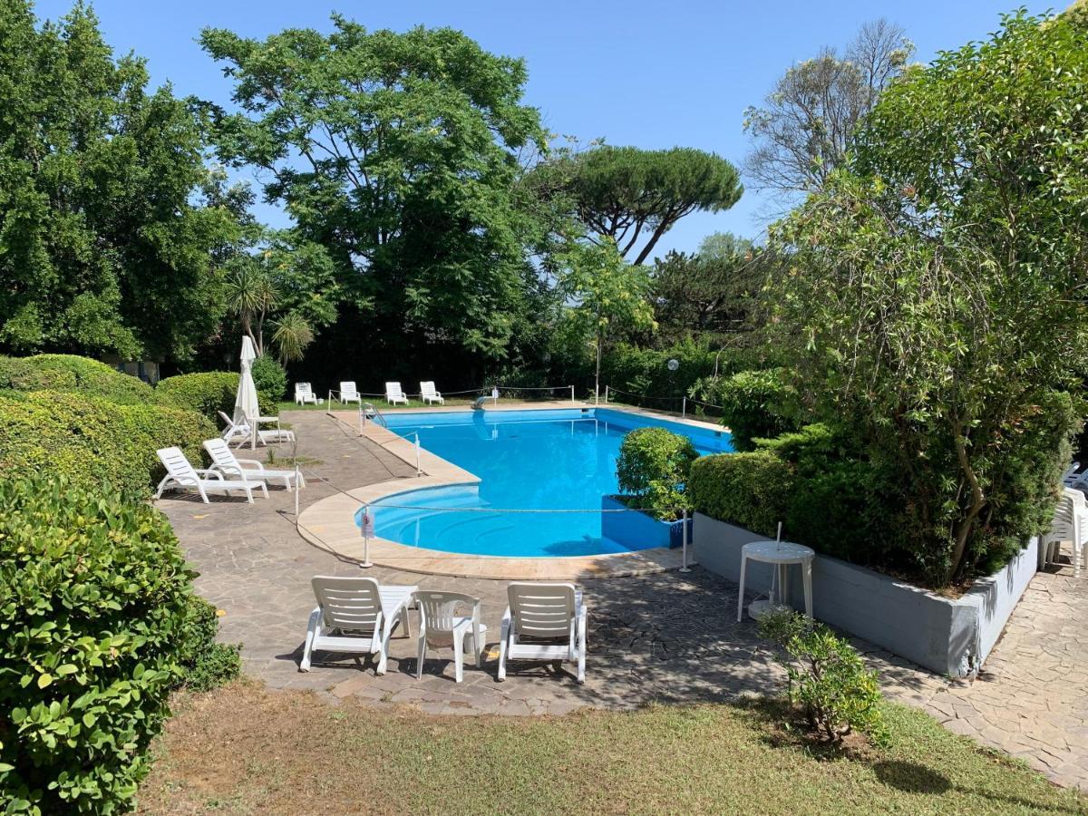 דירות Penthouse Aureliana Attico Con Piscina A Roma מראה חיצוני תמונה