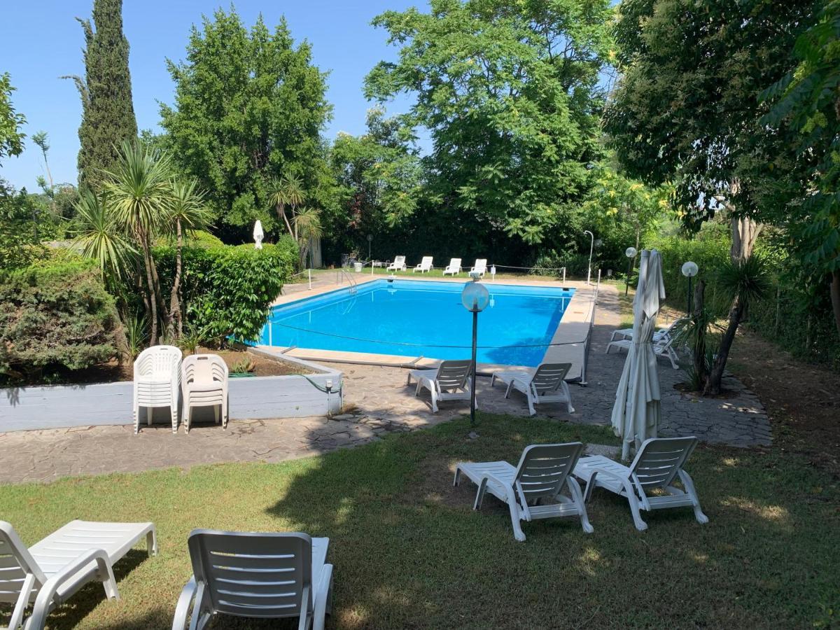 דירות Penthouse Aureliana Attico Con Piscina A Roma מראה חיצוני תמונה
